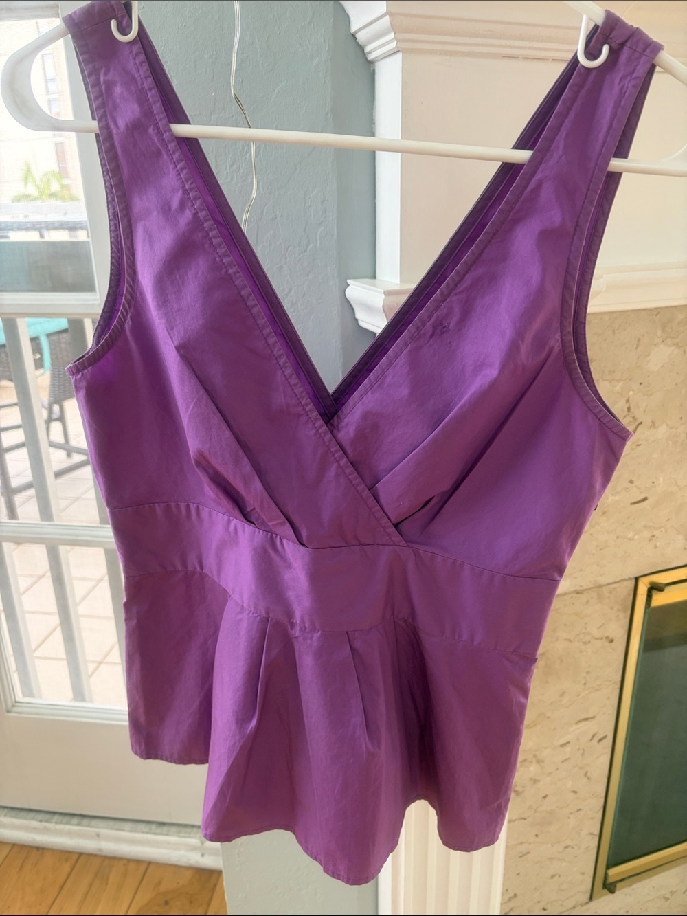 Theory Purple Sleeveless V-Neck Peplum Top